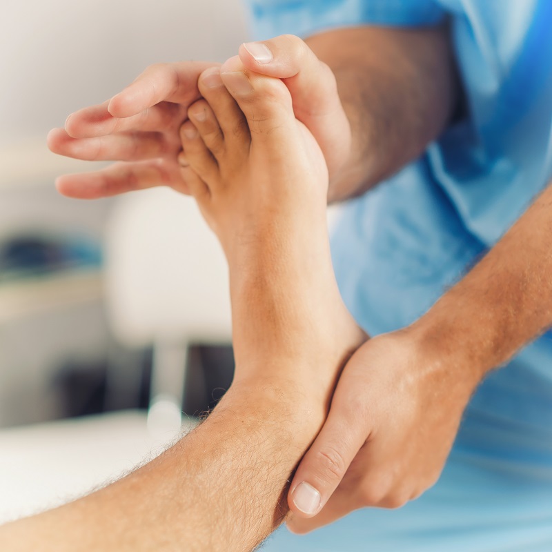 Tratamiento de dolor en el pie en Aranjuez con especialista en traumatología